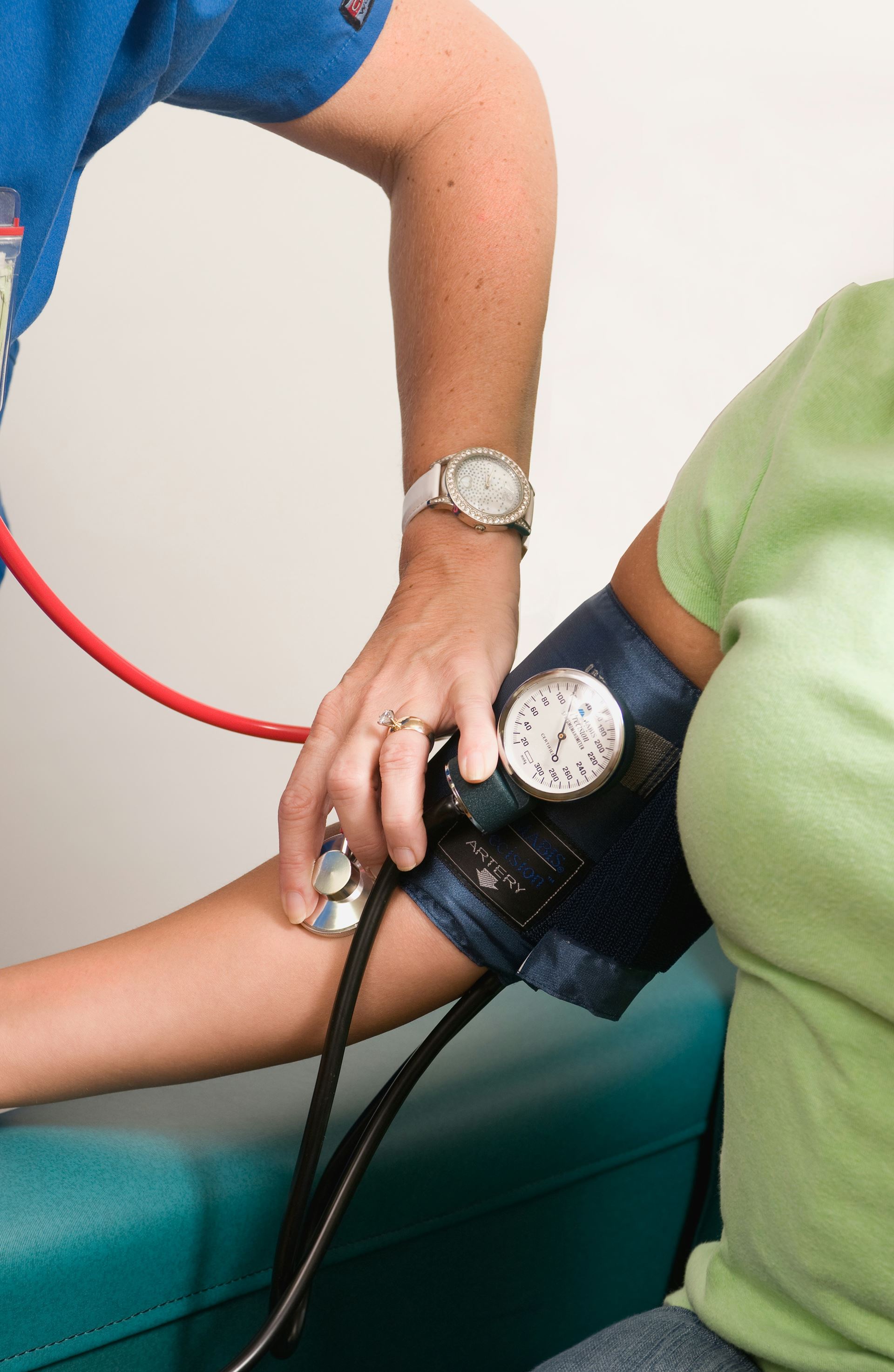 Blood pressure monitor